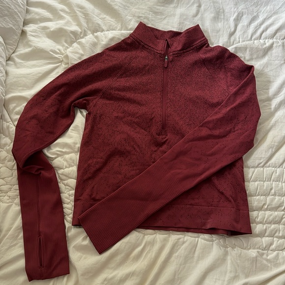 Lululemon Cropped Burgundy Half Zip - Picture 1 of 1